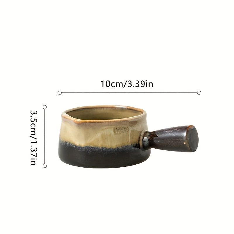 Esta Versátil Taça de Cerâmica para Molhos é Coada a Altas Temperaturas e Tem um Acabamento Brilhante. Pode Acomodar até 20ml, Tornando-a Perfeita para Óleos, Vinagres, Molhos de Soja e Diferentes Tipos de Molhos.
