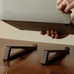 2 Peças Suporte Ergonômico para Laptop em Bambu - Altura Ajustável, Mesa Portátil com Base Larga para Estabilidade, Compatível com Livros/Tablets/Laptops, Elevador de Mesa em Madeira de Bambu para Escritório, Cabeceira e Viagem, Construção Durável em Formato de A