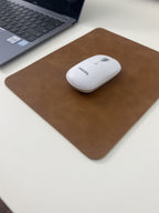 Tapete de Rato com Textura de Pele PU de 20,9X25,3Cm, Antiderrapante e Durável, Fácil de Limpar, Tapete de Secretária para Computador de Jogo de Escritório, Tapete de Secretária Anti-Riscos, É o Melhor Presente para a Volta às Aulas, Natal e Halloween