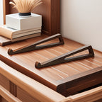 2 Peças Suporte Ergonômico para Laptop em Bambu - Altura Ajustável, Mesa Portátil com Base Larga para Estabilidade, Compatível com Livros/Tablets/Laptops, Elevador de Mesa em Madeira de Bambu para Escritório, Cabeceira e Viagem, Construção Durável em Formato de A