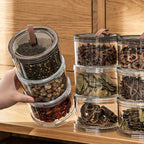 Caixa de Temperos Redonda de Três Andares de Mão, Recipiente Multicamadas para Conservação de Alimentos, Pote Transparente Hermético, Recipiente de Armazenamento de Grau Alimentício. Adequado para Grãos, Cereais, Lanches e Especiarias. Adequado para Armazenamento em Geladeira e Bancada, Organização